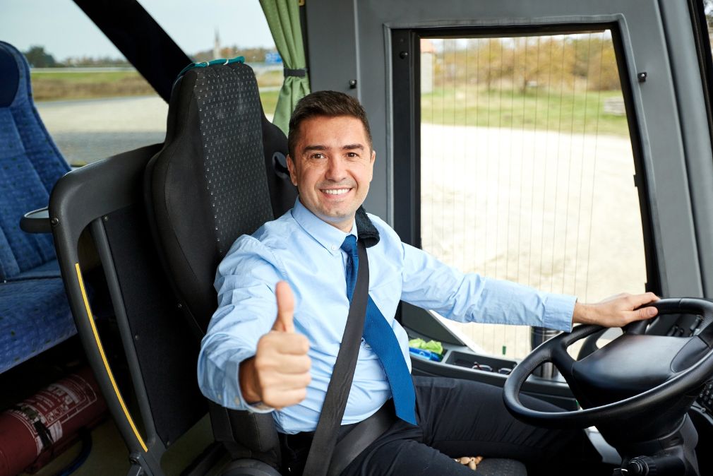 Ce responsabilități ai ca șofer de autobuz? Merită să obții permisul categoria D?